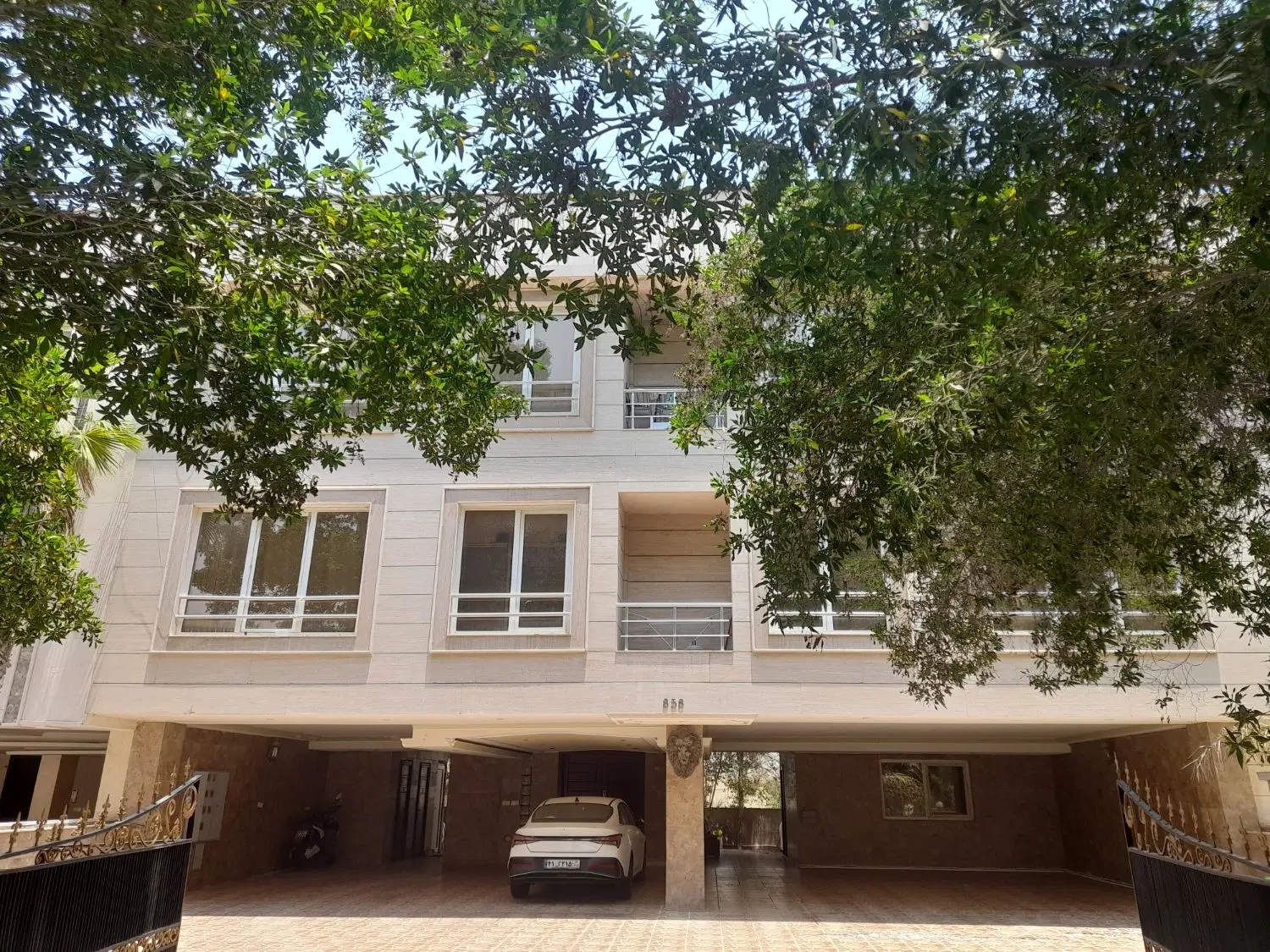 فروش آپارتمان ۲ خوابه در راش جنوبی