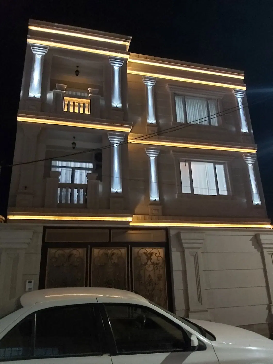 اپارتمان ۱۴۰متر سه خواب