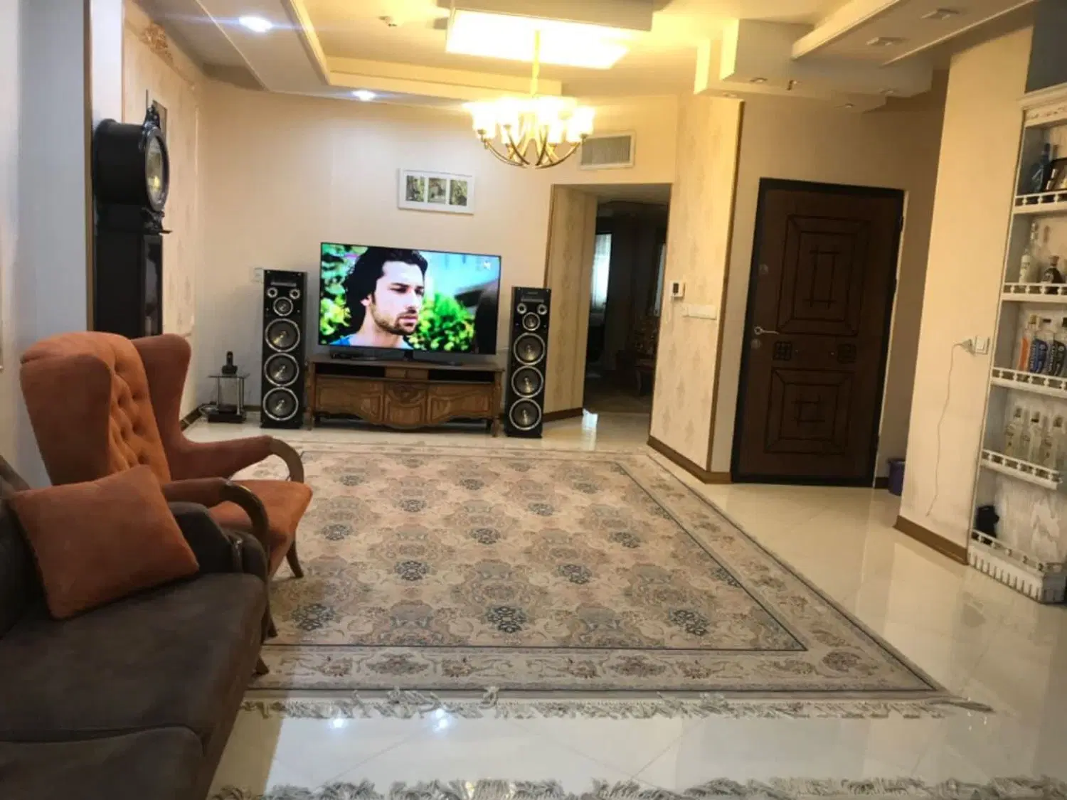 ۸۷ متری دو خواب خاکپور