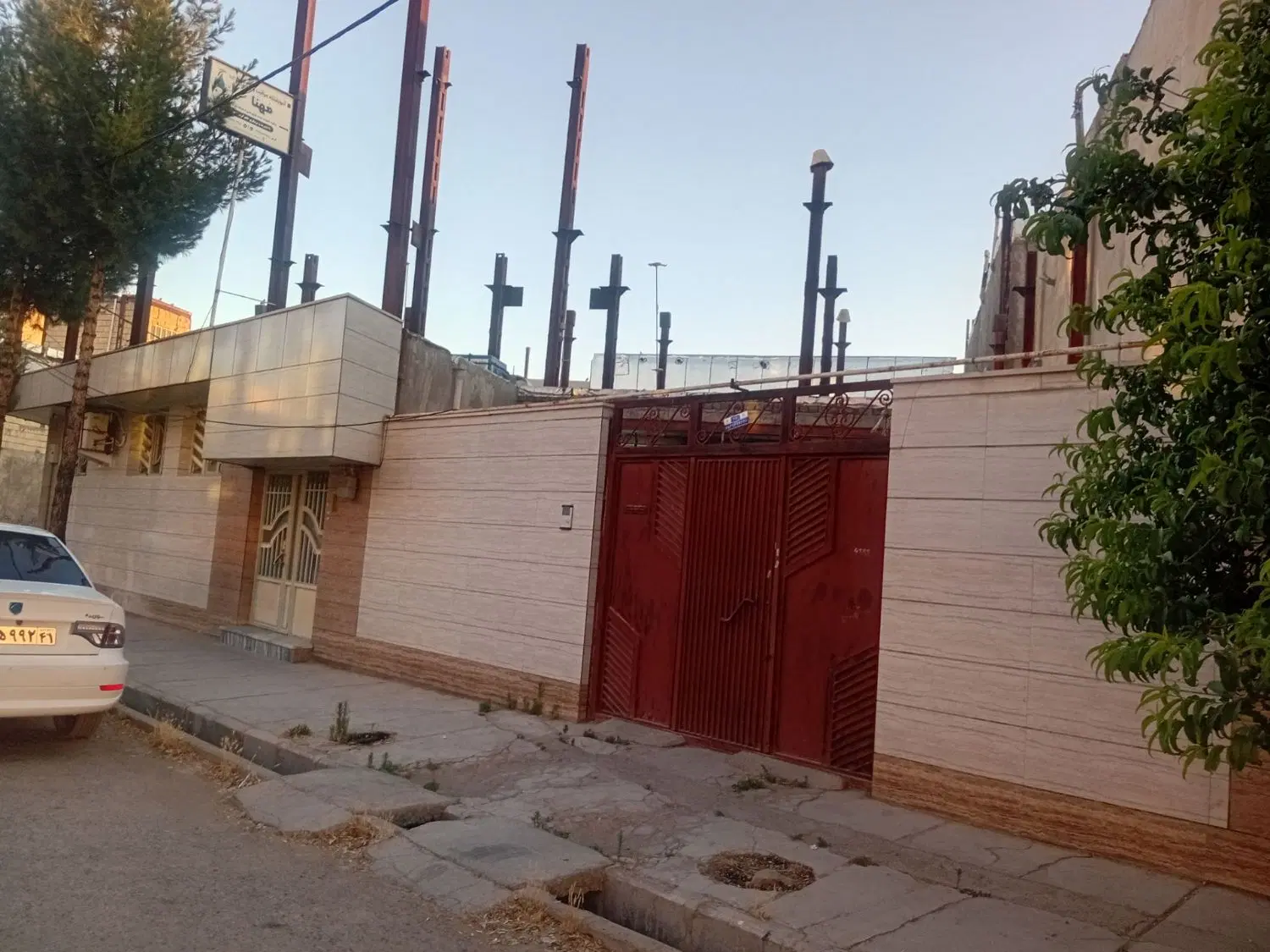 فروش ساختمان دو نبش استثنایی تک موقعیت ناب منطقه