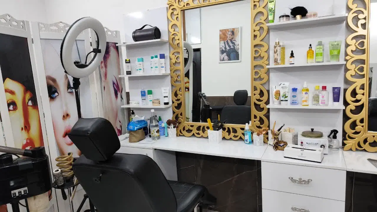 ۲۷متر مغازه تر تمیز ، داخل یاس ،امکانات کامل