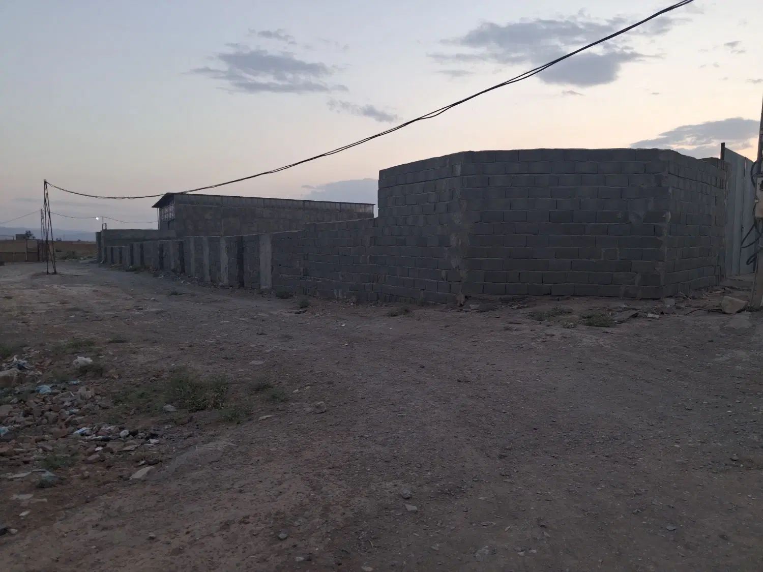 زمین۲۵۰متری مدارک کامل(جاده یل آباد)