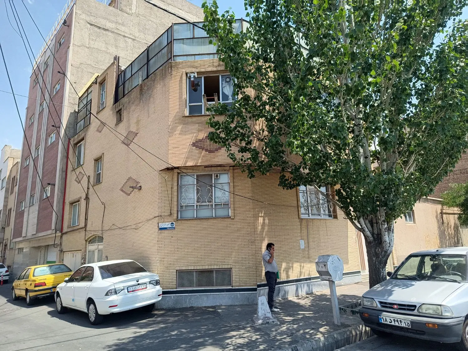 آپارتمان زیرهمکف