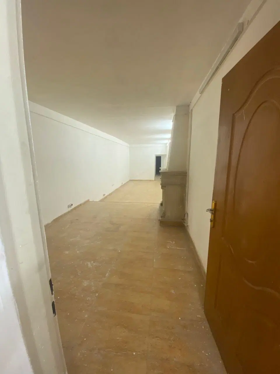 ۲۰۰۰ متر سوله و سالن بر ۴۵ متری زرند