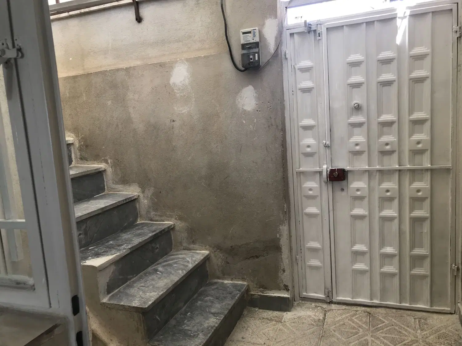 رهن کامل واحد ۵۰ متری ویلایی ملارد
