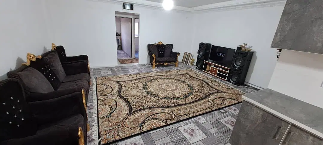 واحد 85 متری خوش نقشه غرق نور