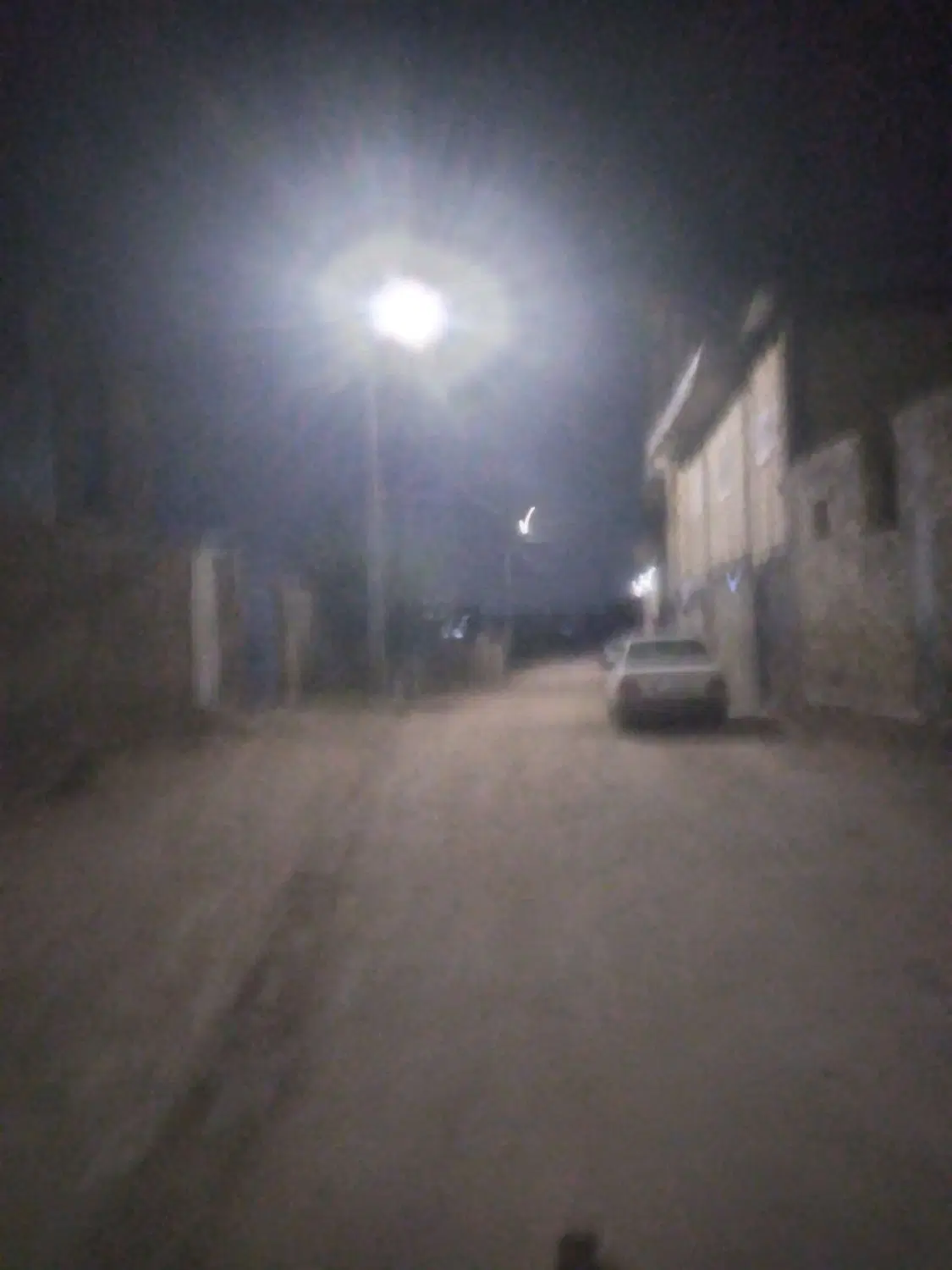 زمین جمال اباد