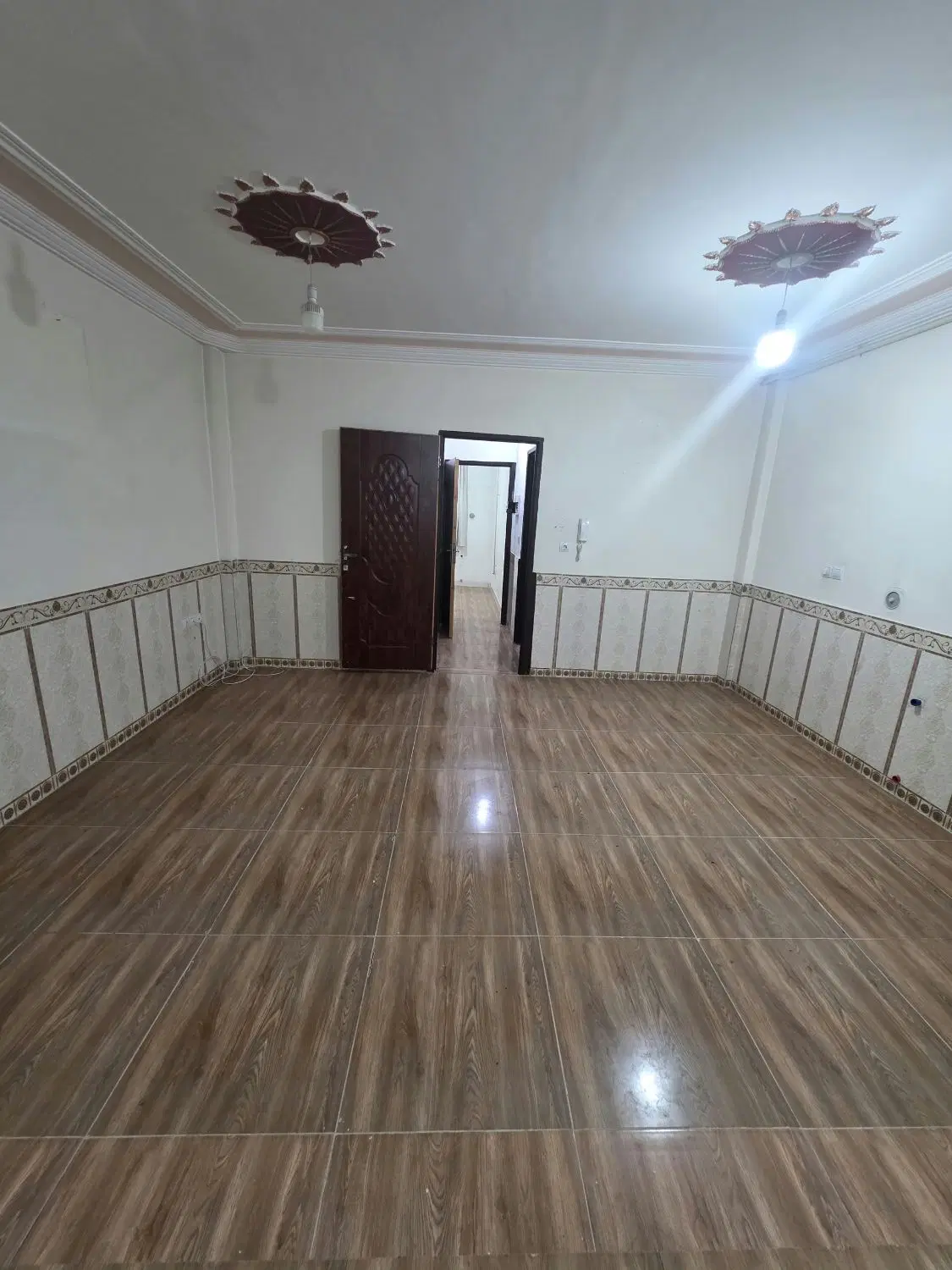 اجاره خانه ۶۰ متری روی خیابان اصلی