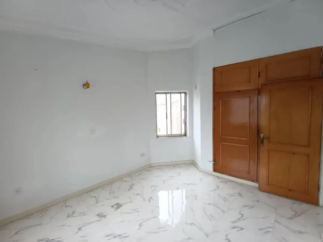 آپارتمان صدمتری کوچه دادگستری