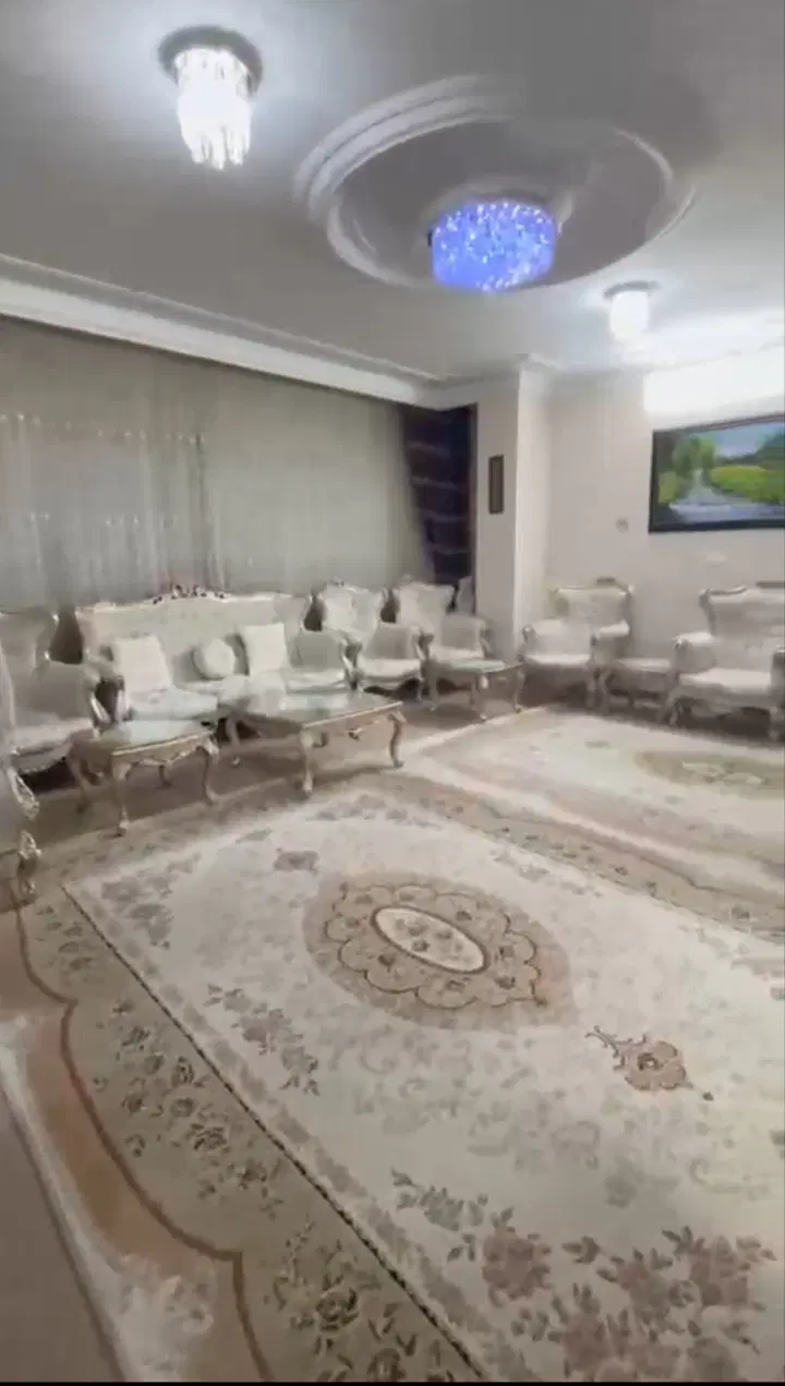 اپارتمان ۸ واحدی ۸۰ متری