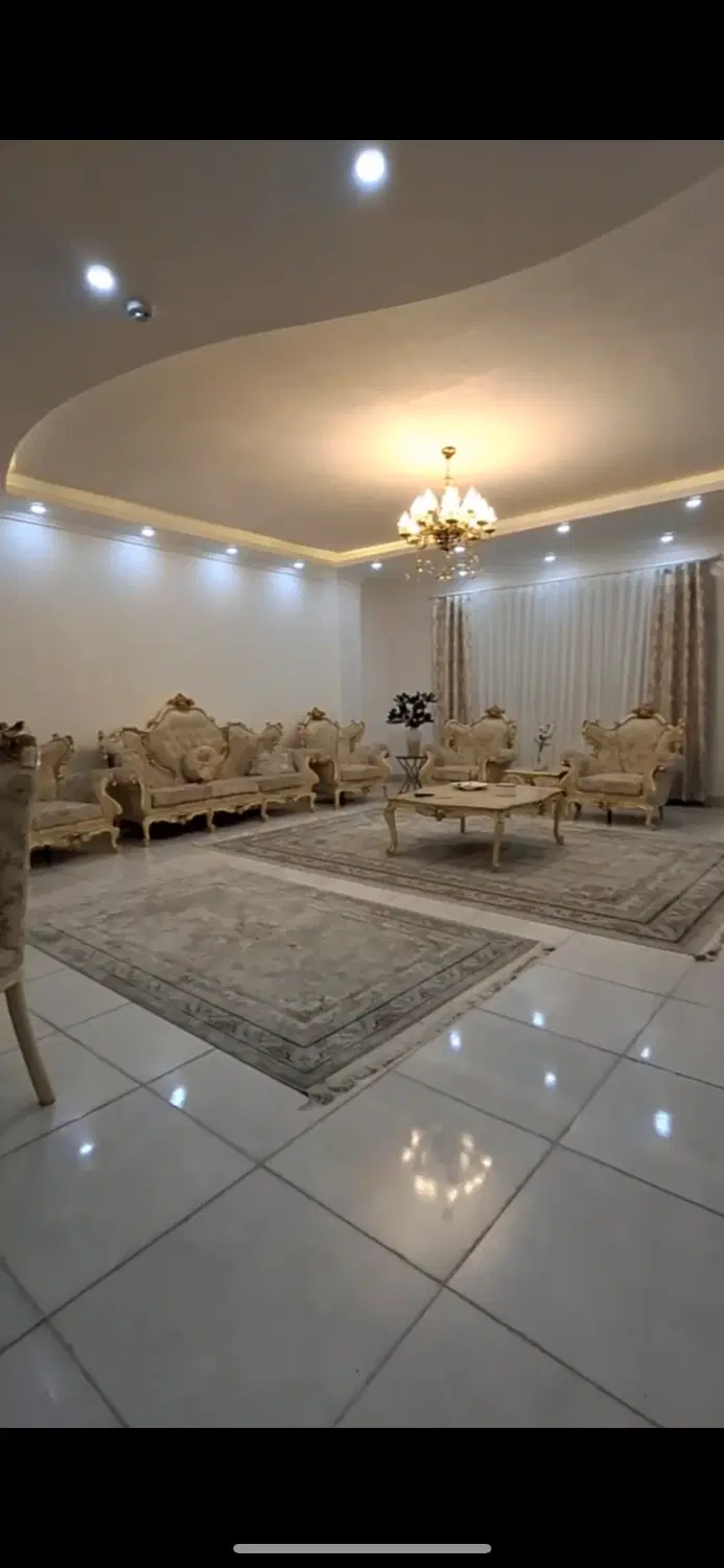 واحد۱۲۴متری انصاری خیابان استقلال