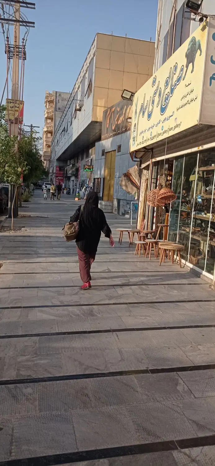 مغازه 30 متری قریشی شمالی مجتمع گلستان