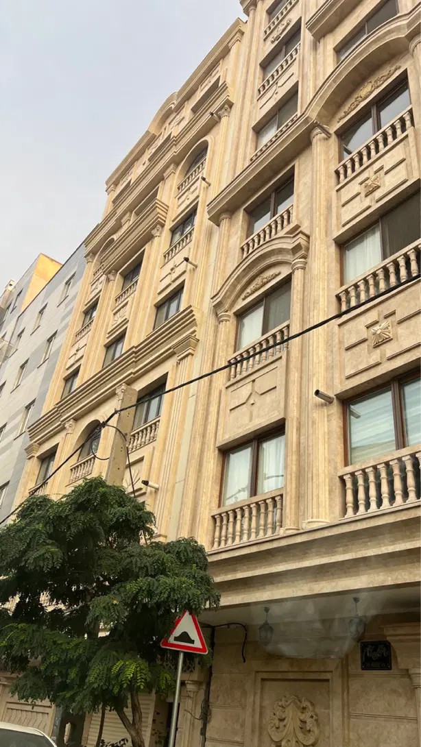 اپارتمان ۲۹۰ متر جنوبی تاپ لوکیشن ولیعصر ویو ابدی