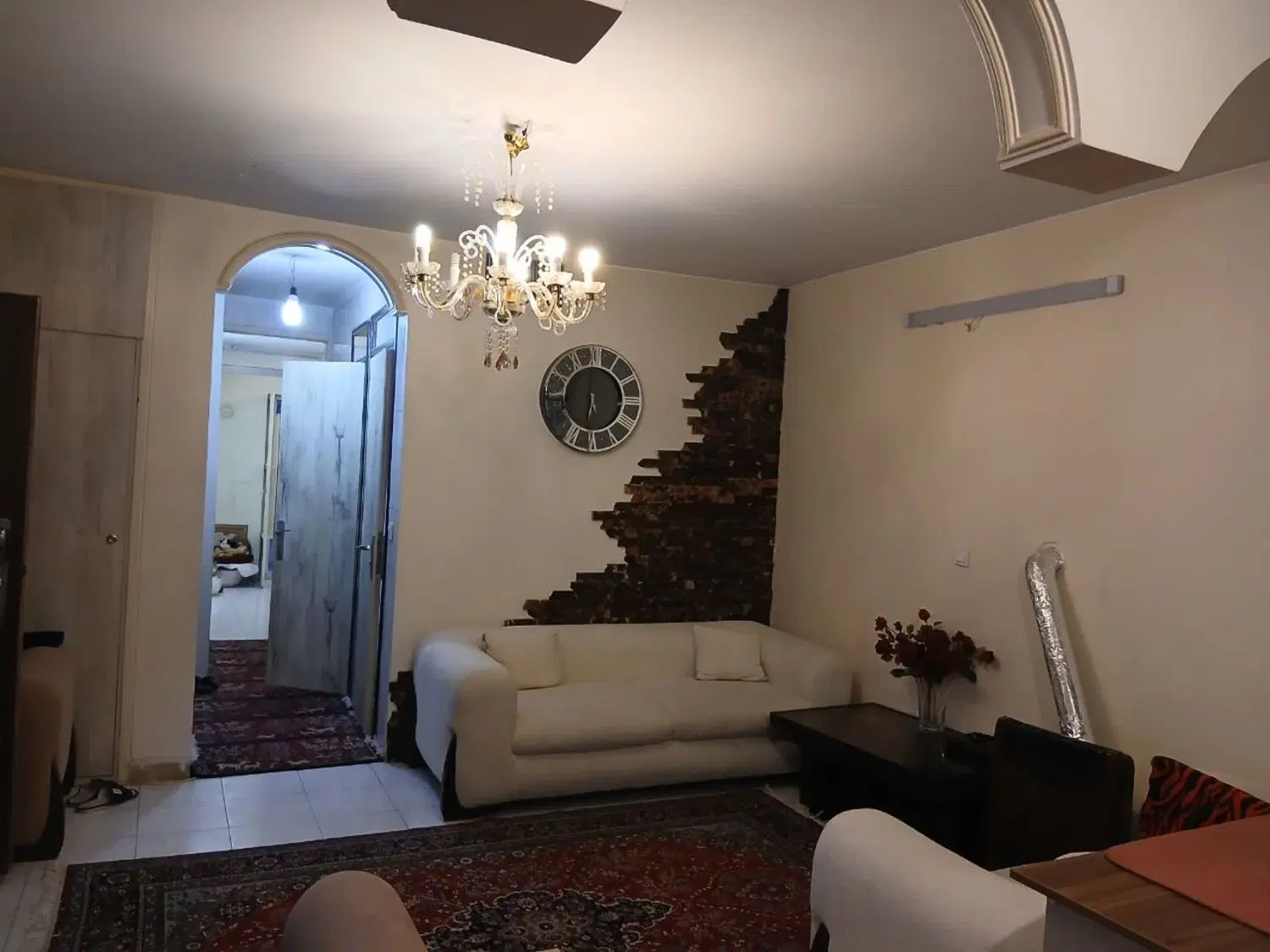 ۶۵ متر_ طبقه همکف_حیاط ۱۵ متری