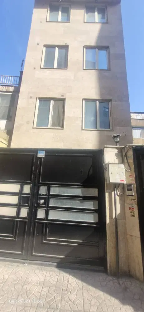 ۴۰ متر تک واحده پارکینگ و انباری