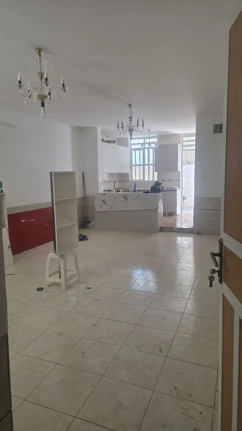 یک خوابه حیاط دار