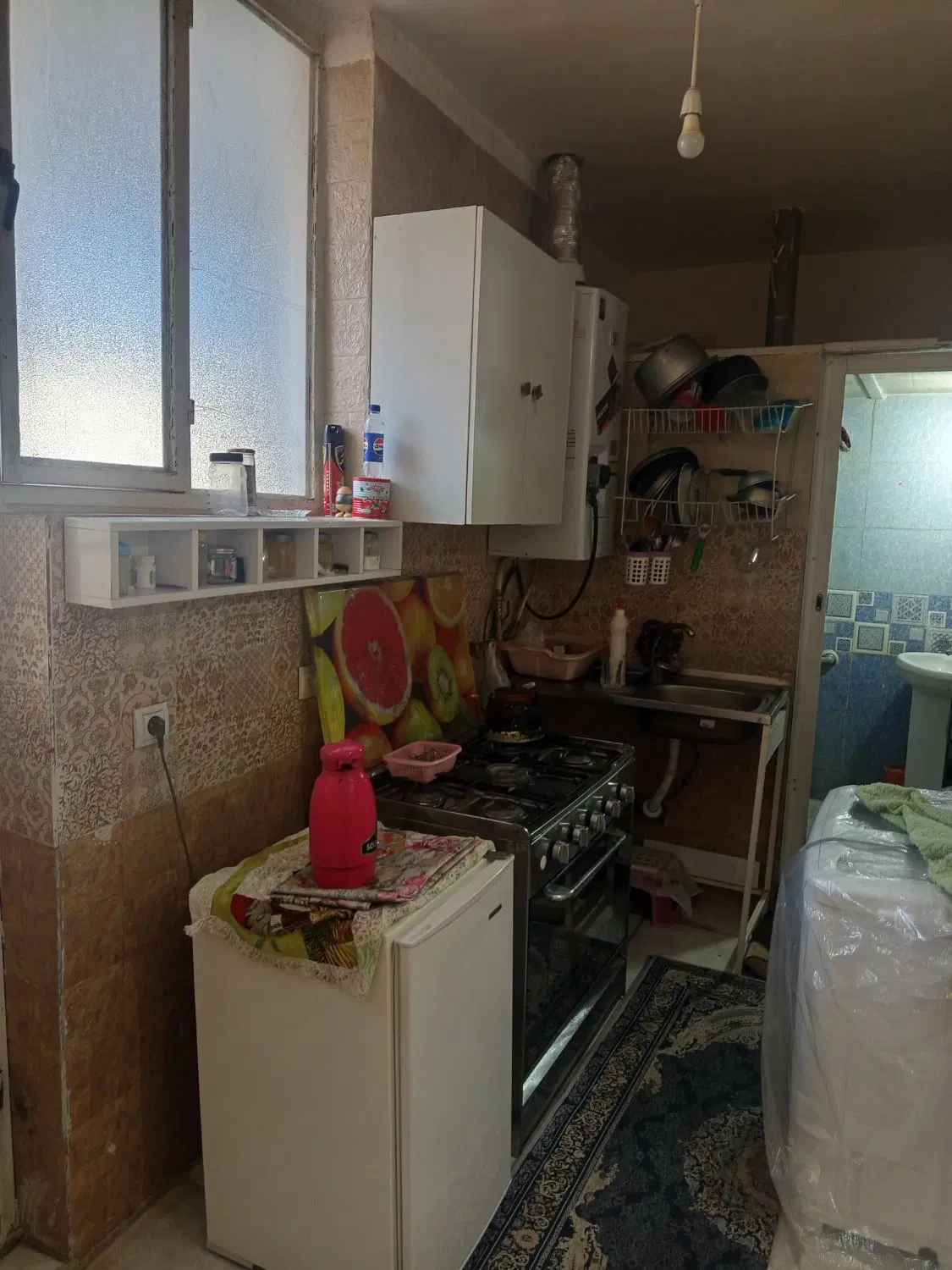 یک واحد آپارتمان واقع خیابان استانه