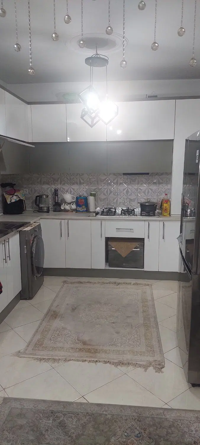 آپارتمان ۷۳ متری بالای عباس کاشی