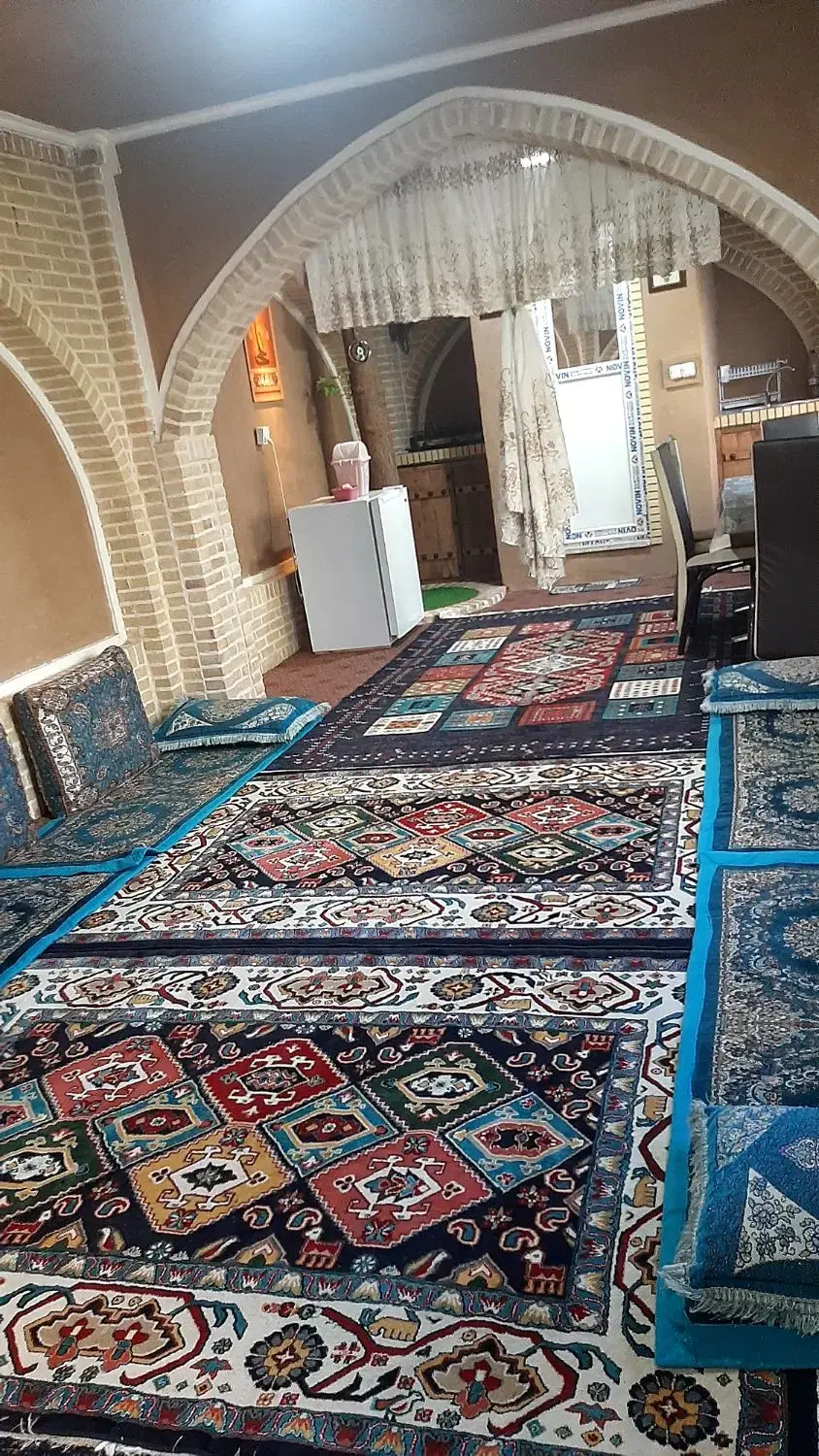 *اتاق سوئیت اقامتگاه بومگردی سنتی باجوی آب*درماهان