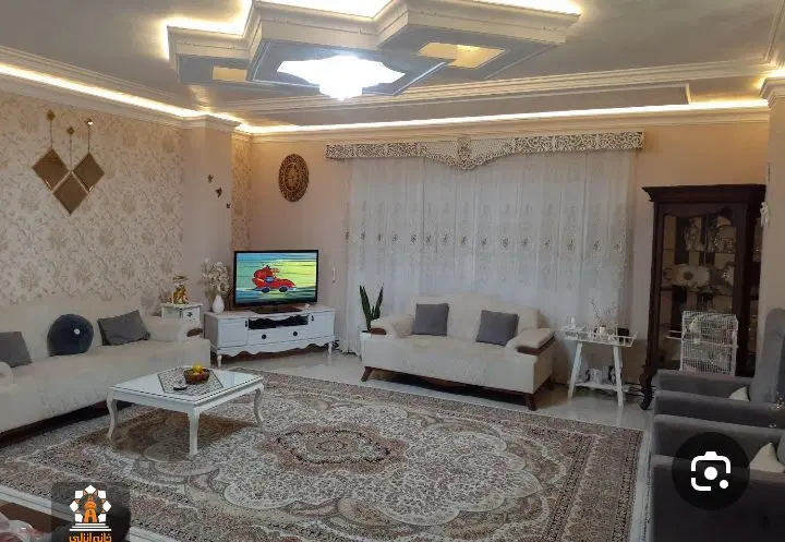 80 متری دوخوابه پارکینگ دار دنج دنج