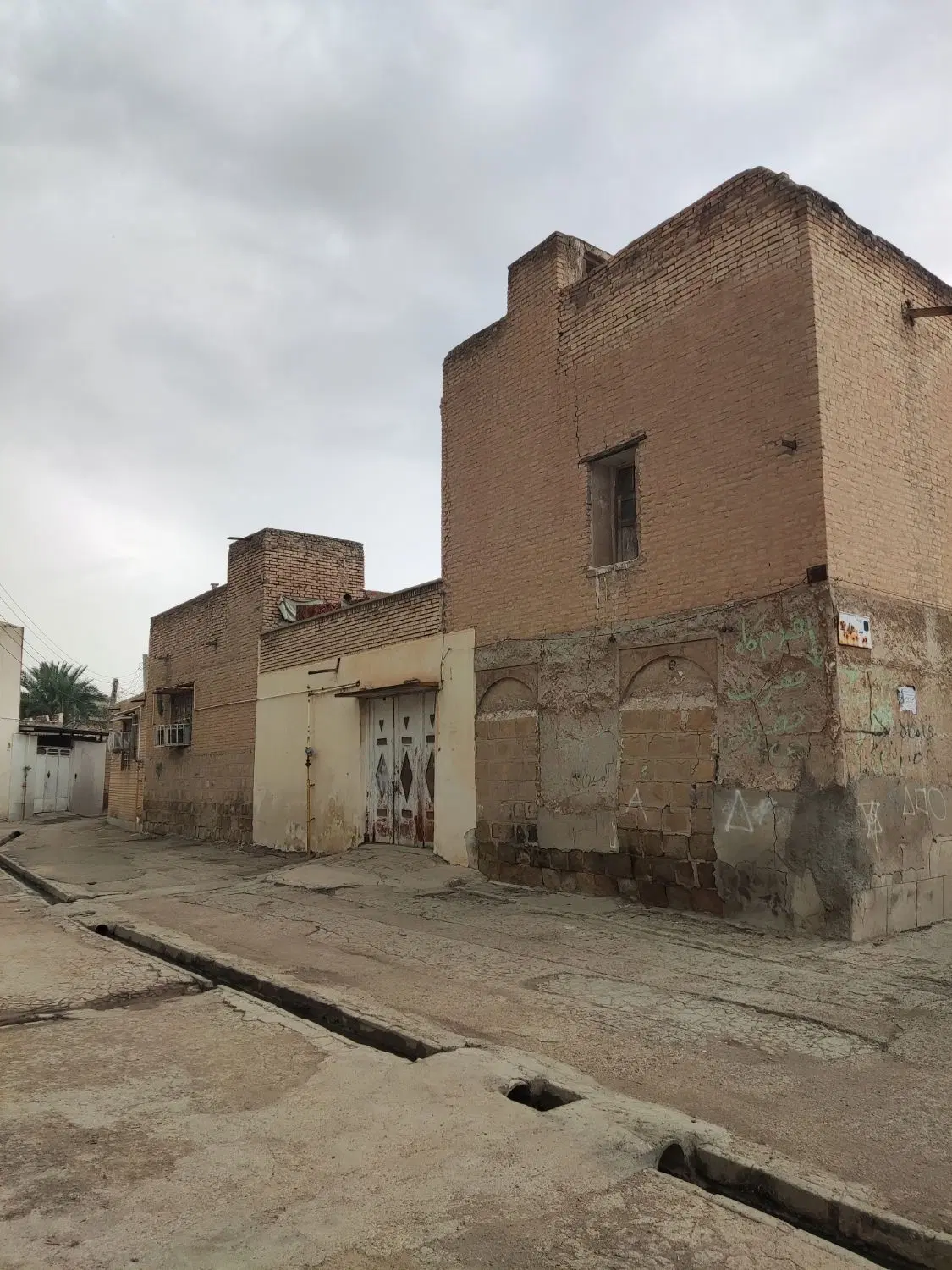کلنگی دو نبش