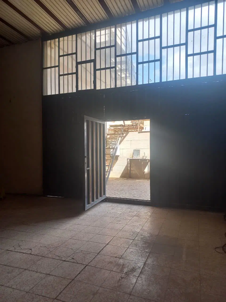 اجاره سوله صنعتی ۱۱۵۰ متر