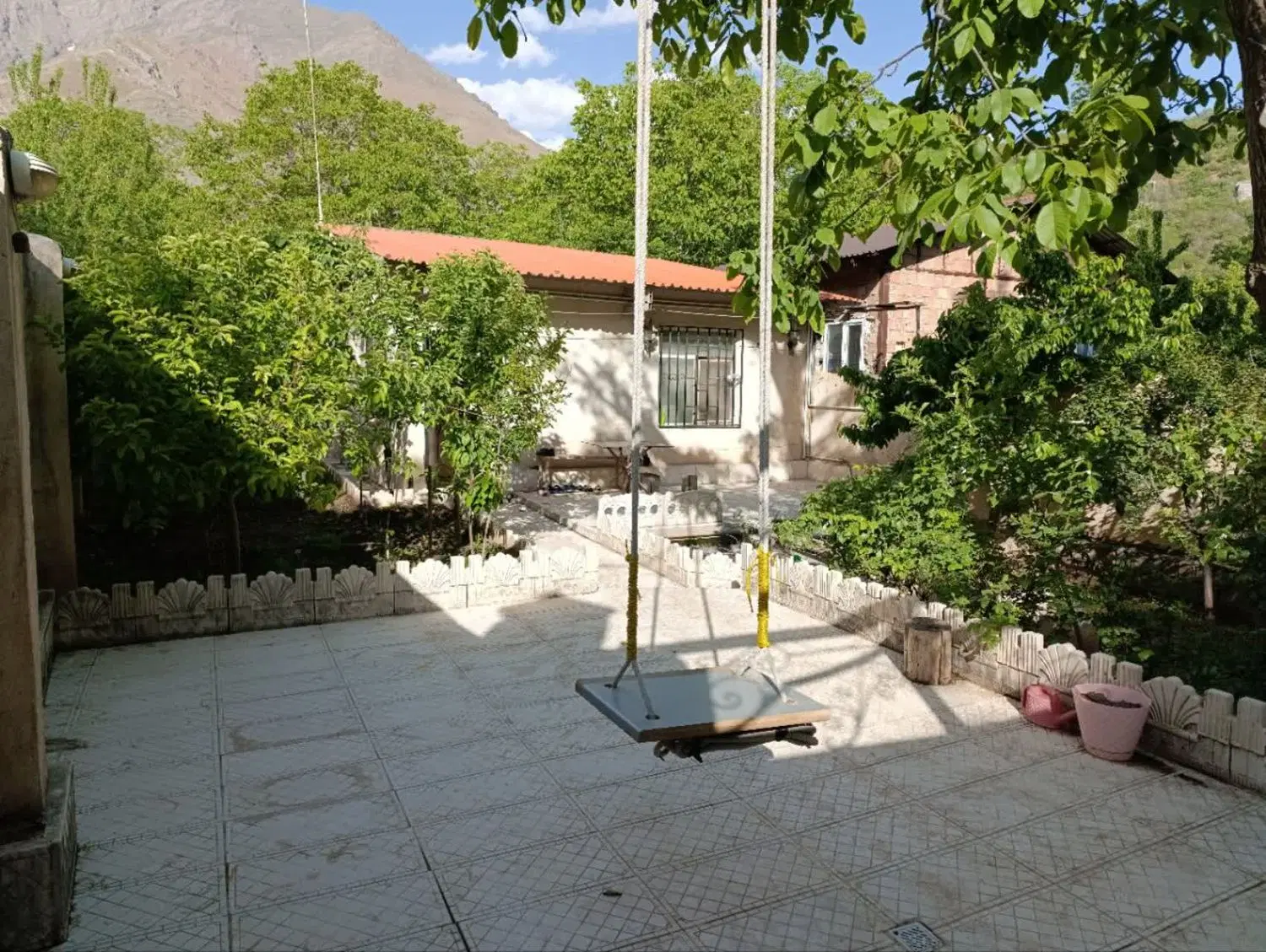 باغچه روستایی امامه بالا