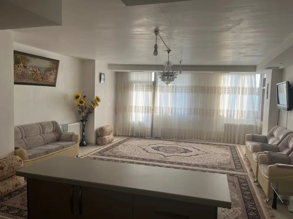 اجاره آپارتمان دوخوابه در اشراق جنوبی