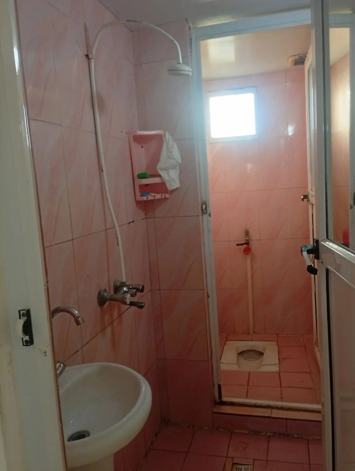 طبقه بالا 65متری