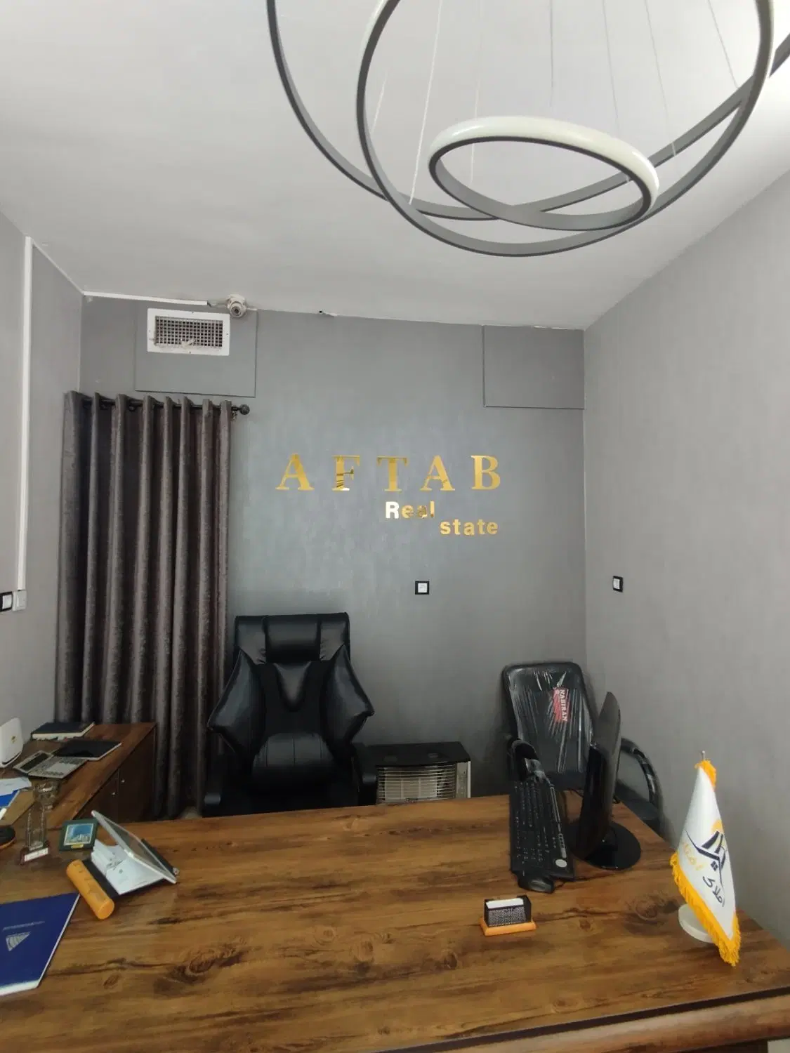 فروش منزل همکف از دو طبقه
