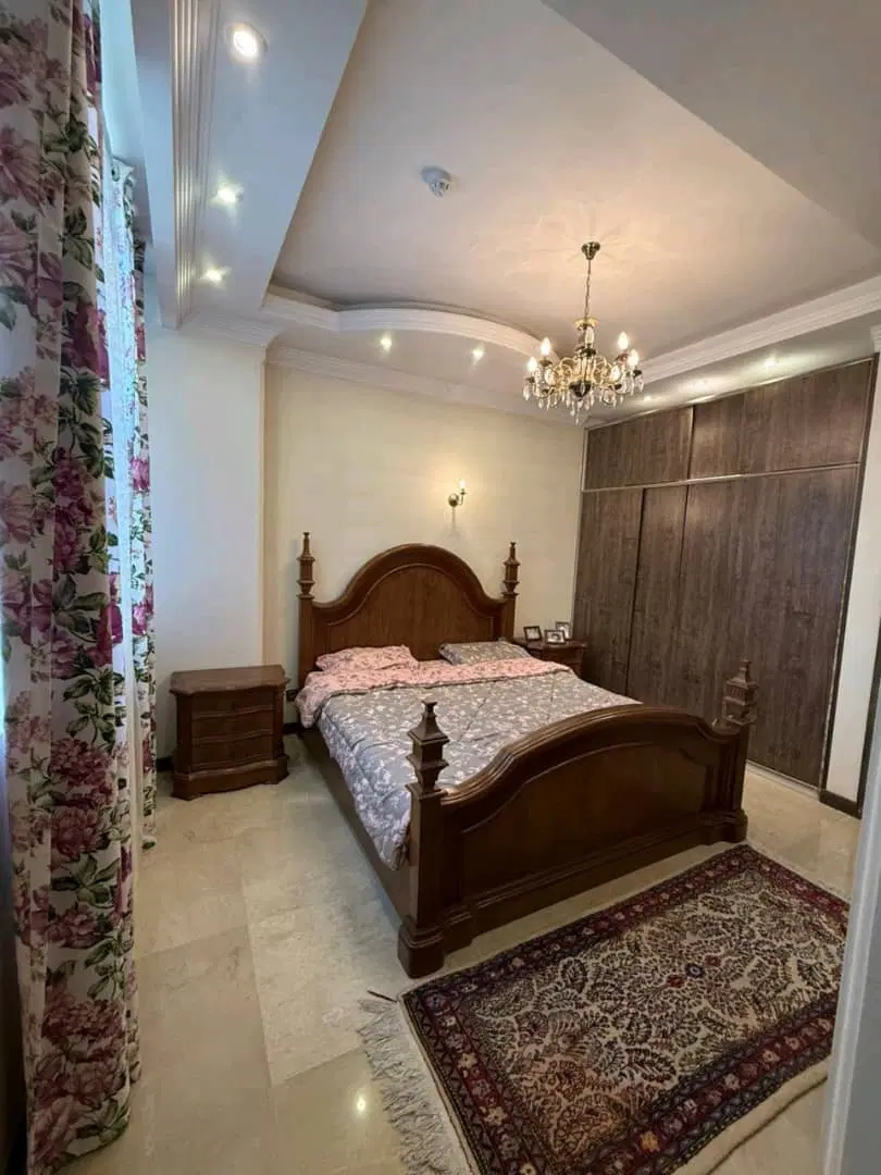 اجاره آپارتمان ۱۳۰متری ۲ خواب اندرزگو