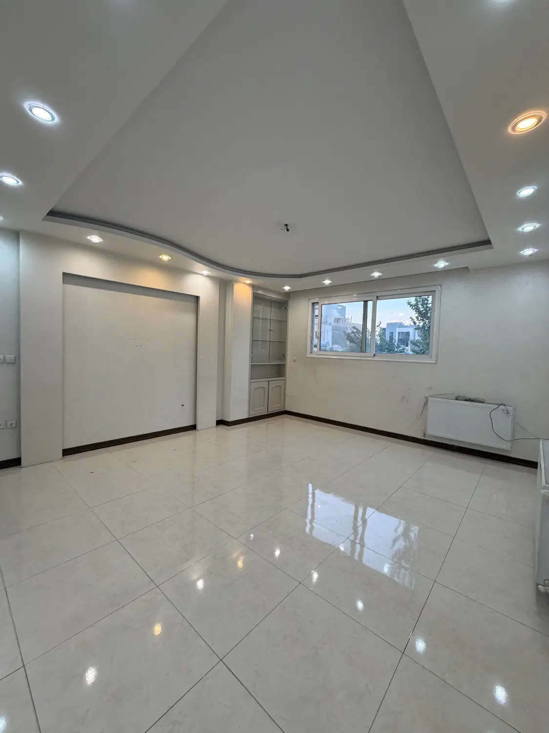 ۷۰ متر دوخوابه تاپ لوکیشن لاهور