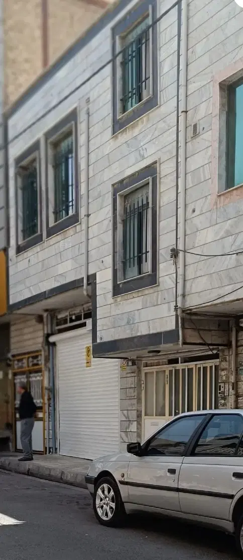 ۱۲۵ متر دوطبقه بهرخیابان دونبش بهر۶ با ۱۲متر مغازه