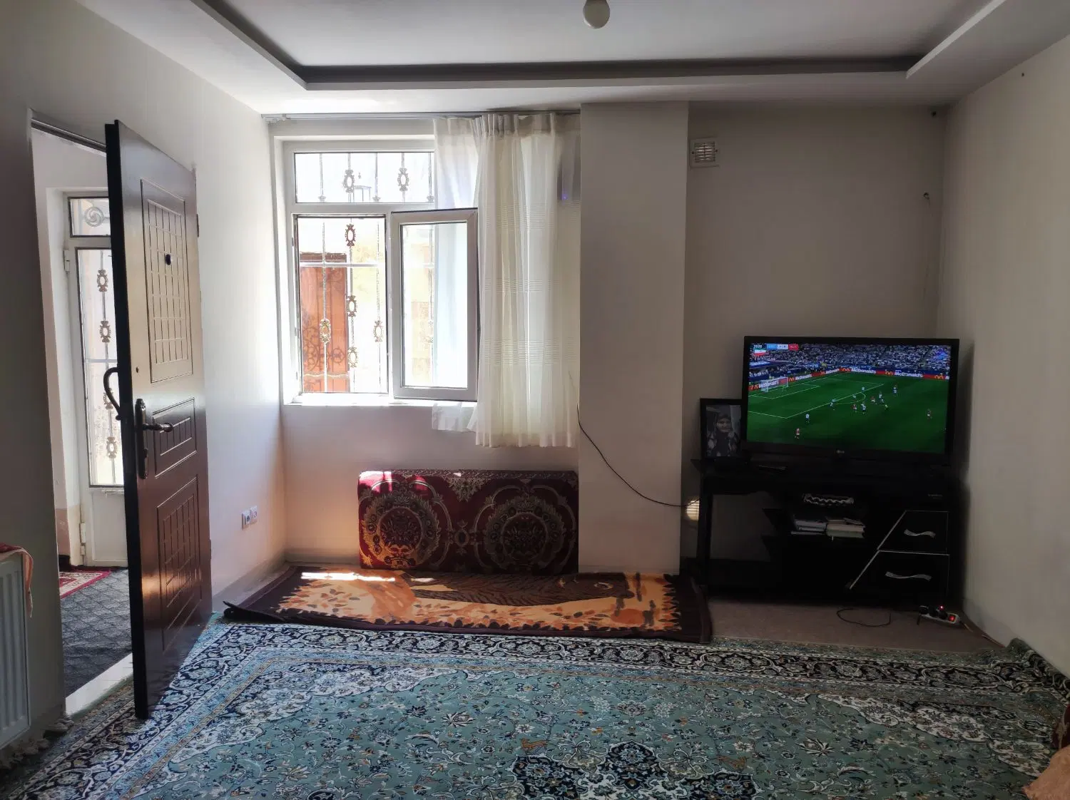 دو طبقه مسکونی مستقل و ۴۰متر مغازه