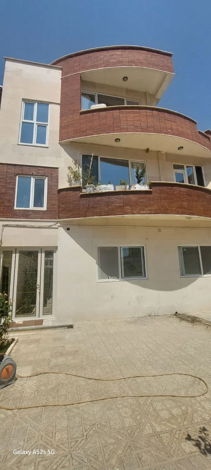 ۲۰۰ متر ویلایی شهرک زاگرس سنندج