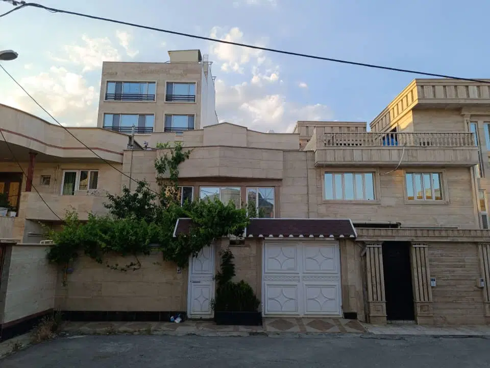 فروش ملک ویلایی در بهترین موقیت شهرک توحید