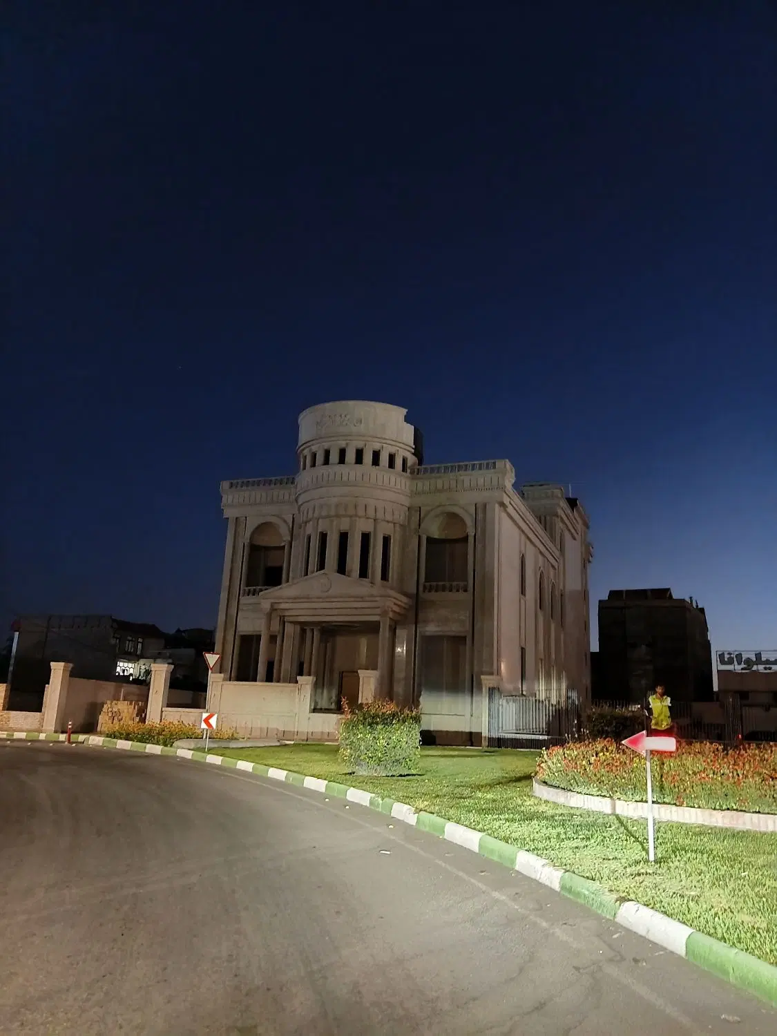 فروش منافع تالار رستوران و کافه فوق لوکس