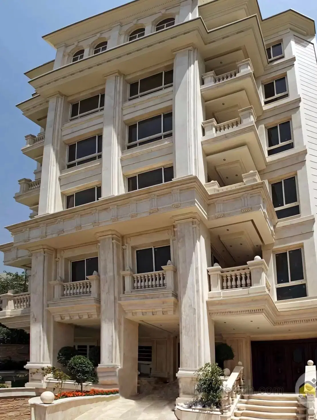 آپارتمان هنرستان ۱۴ خیلی شیک خوش قیمت تمیز