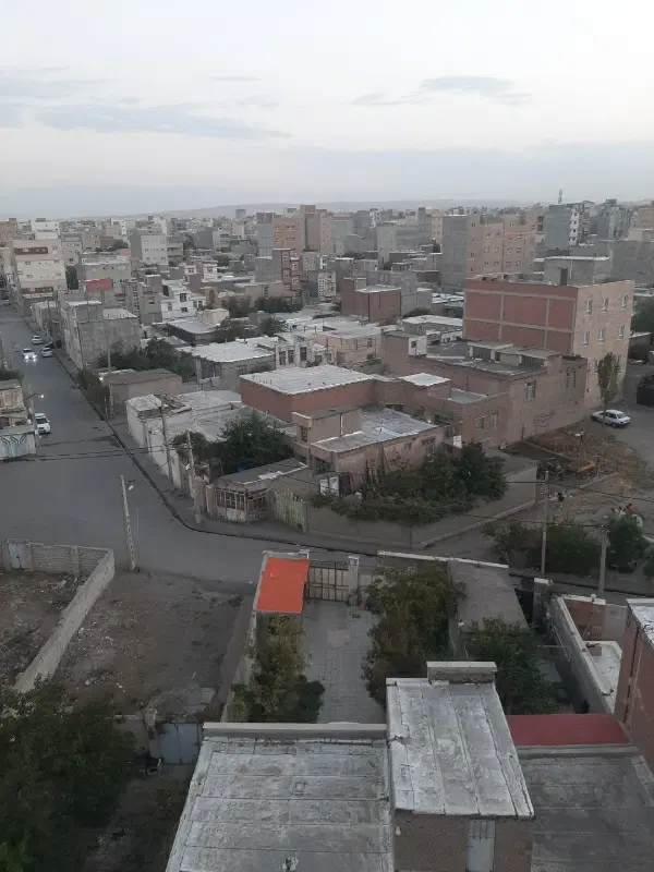 فروشزمین  واقع درکوچه مصیب خیابان سرو۸در۱۰جمع ۸۰مت