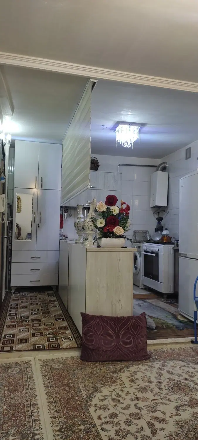واحد ۸۰ متری مارالان تجلایی کوی دانشگاه استادان