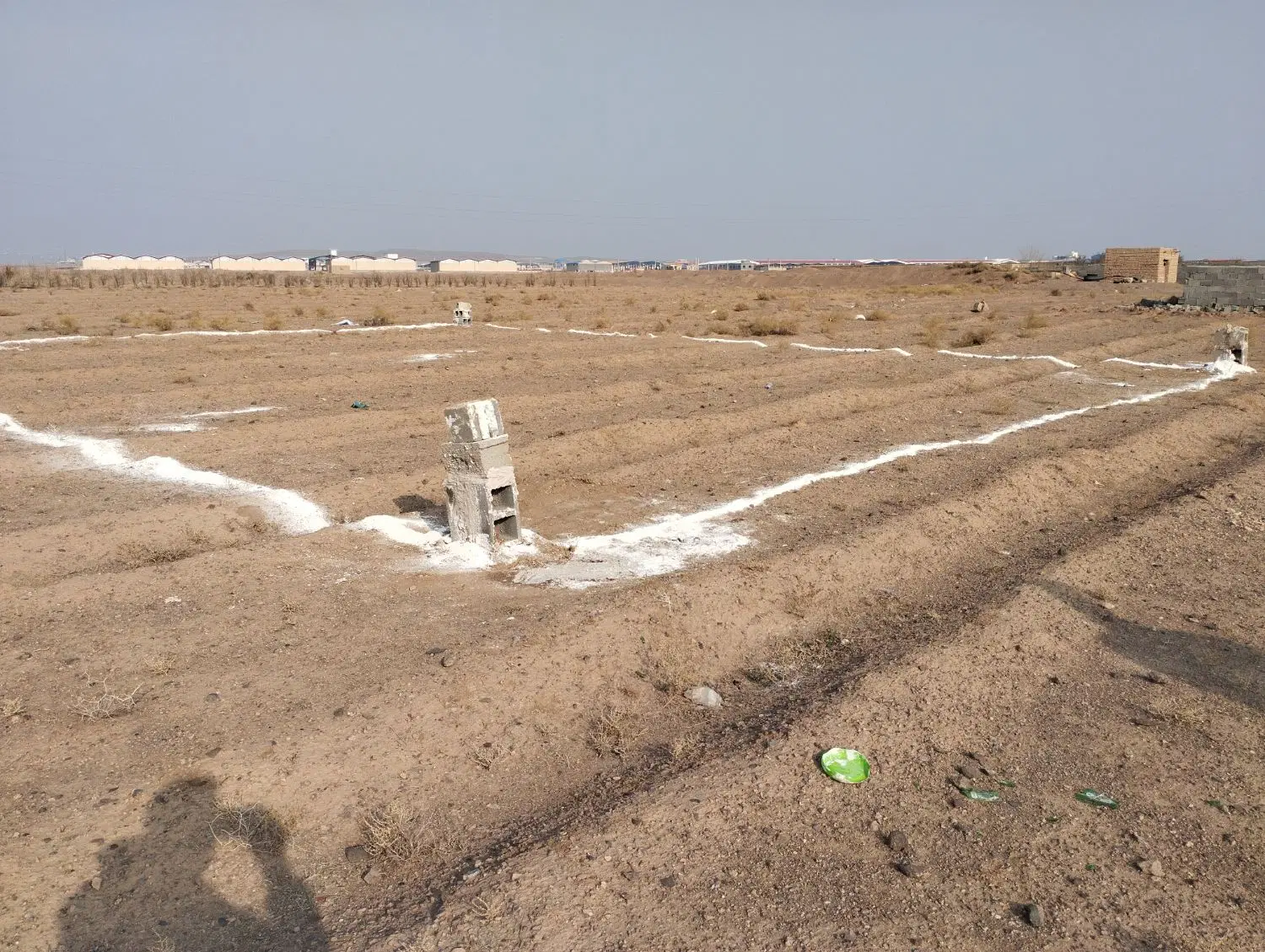 زمین فروشی
