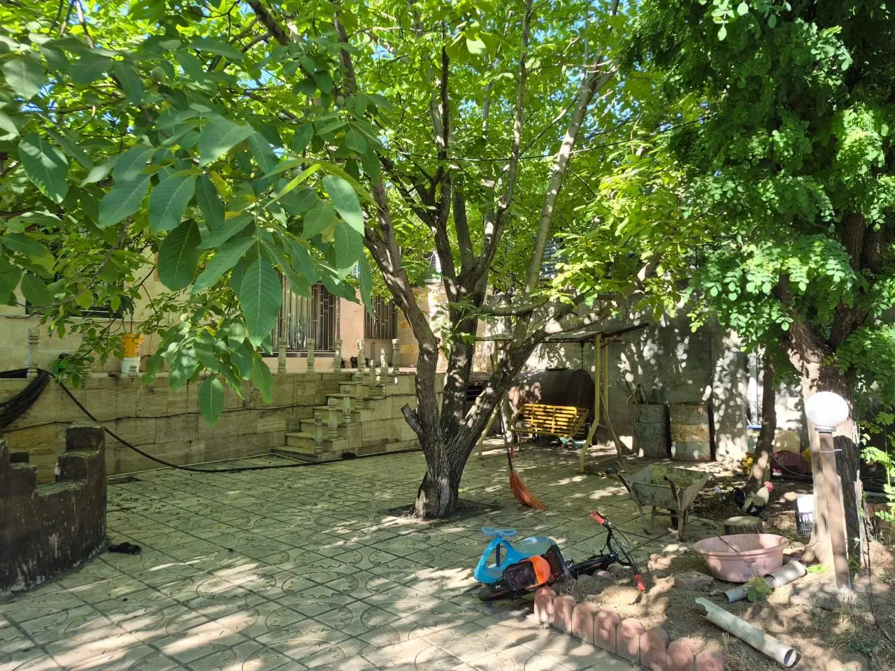 باغ ویلایی باصفا جاده ی بیستون
