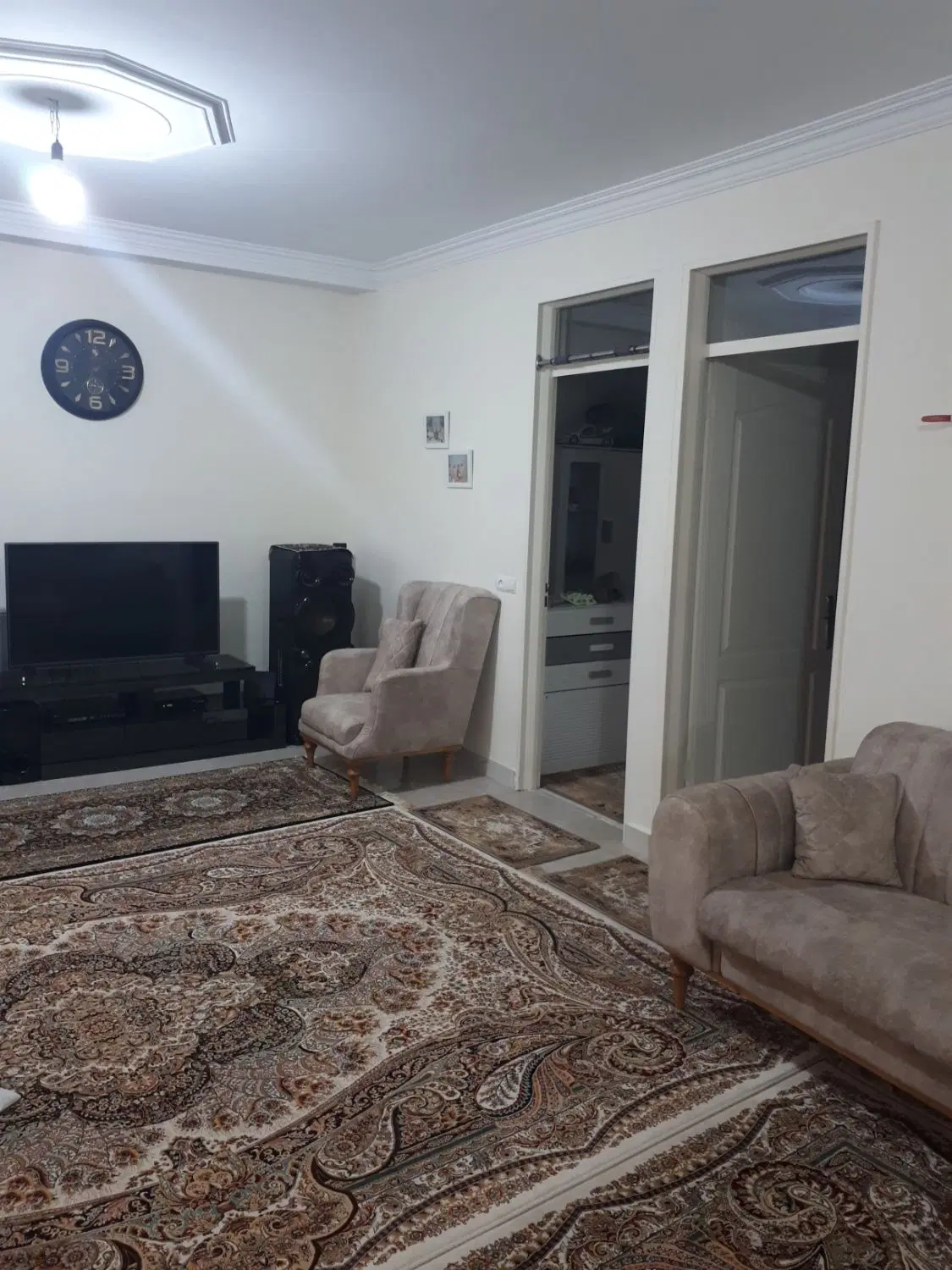 آپارتمان ۹۲ متری تک واحدی