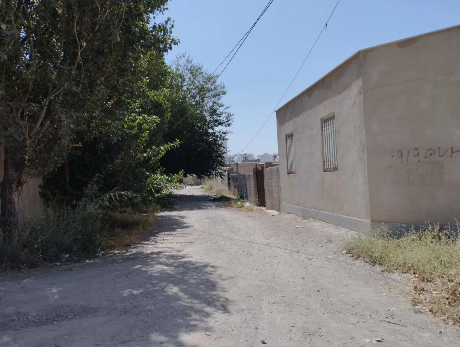 زمین مهرآباد رودهن ۲۰۰ متر