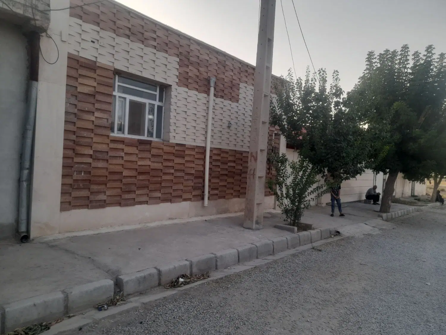 خریدار زمین در بهرام اباد هستم پول نقد