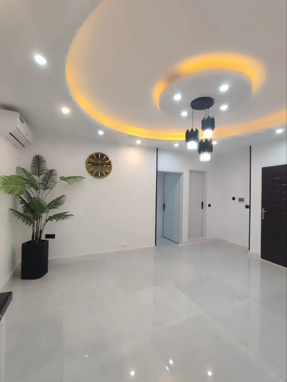 ۴۲متربنا+۱۵مترحیاط‌اختصاصی پارکینگ‌سندی