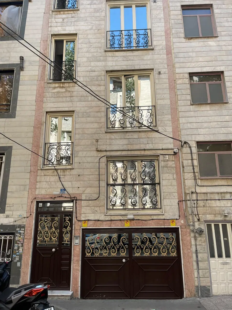 فروش آپارتمان ۶۸ متری ۲ خواب تک واحدی