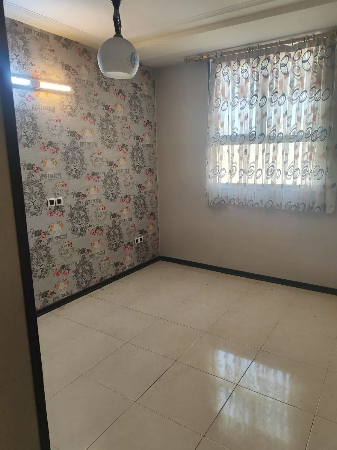 فروش واحد دو خواب تخلیه واقع در باغ جنت