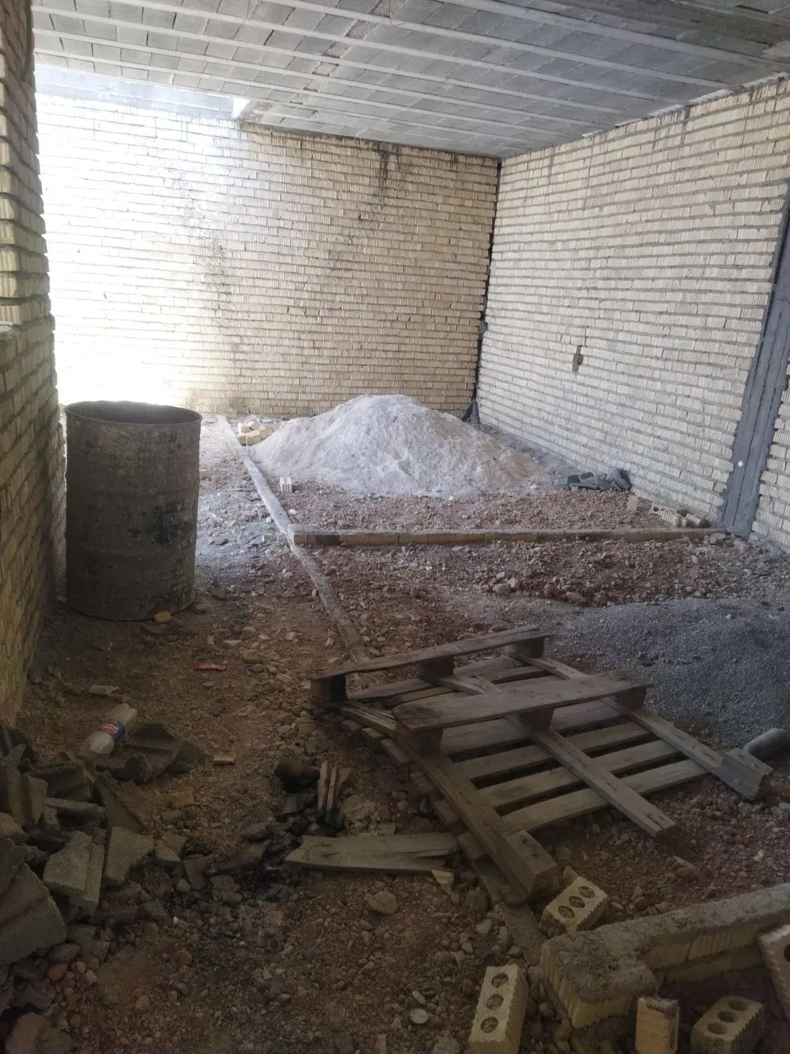 فروش یک واحد مسکونی