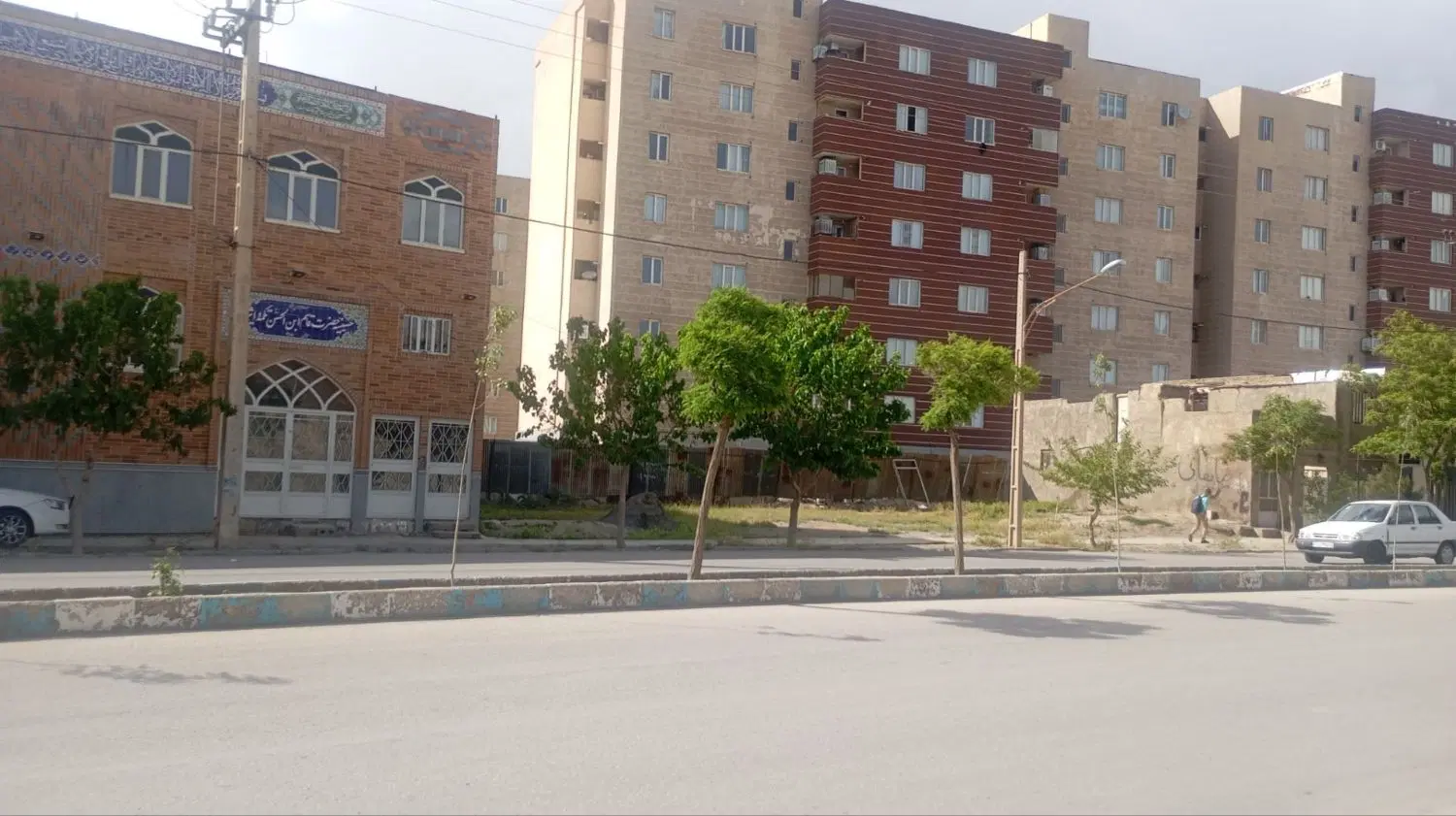 زمین مسکونی